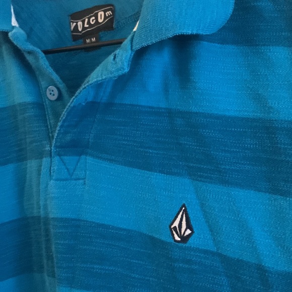 Volcom striped polo size medium - Picture 3 of 4